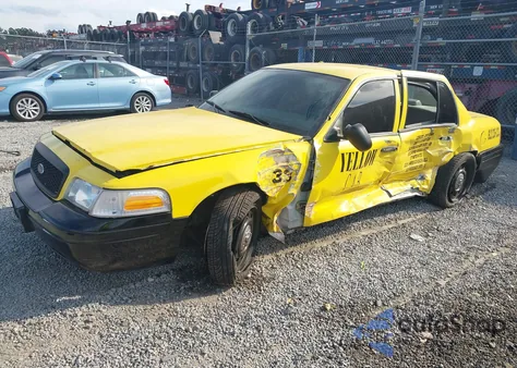 2007 Ford Crown Victoria Police/Police Interceptor z USA, uszkodzony, nr VIN 2FAFP71W57X134571